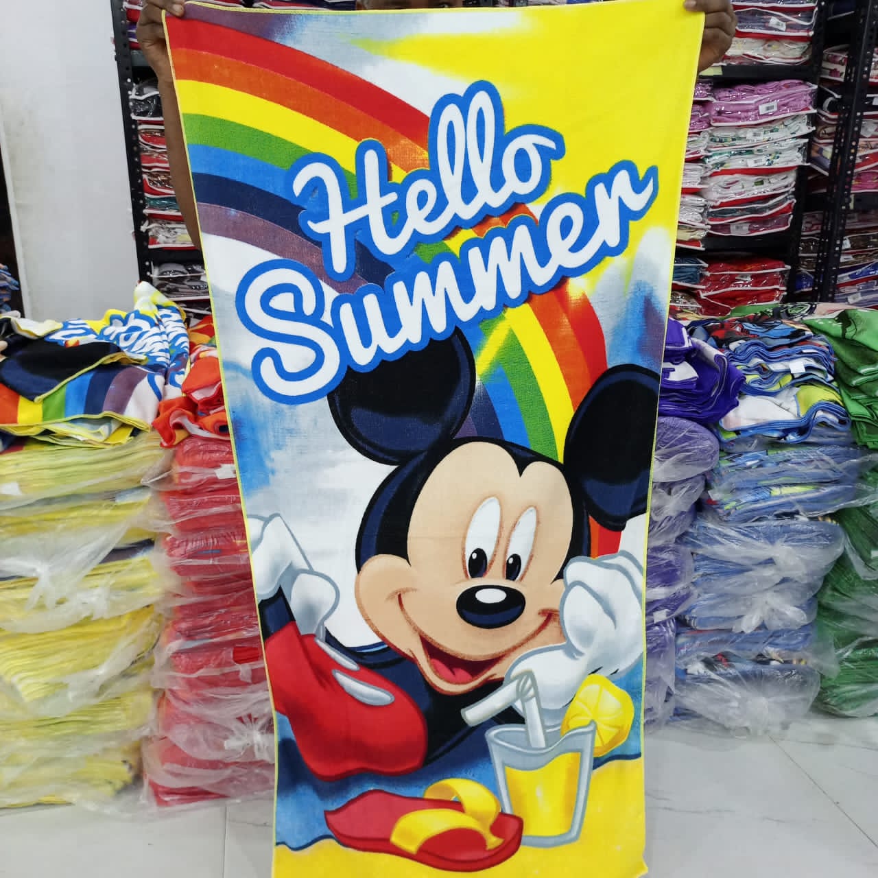 MICKEY SUMMER KIDS LARGE TOWEL 28/55 INCHES