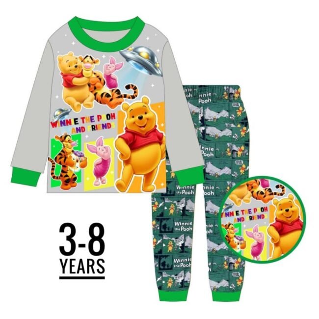 D-051 WINNIE THE POOH & FRIEND AGE 5 PYJAMAS