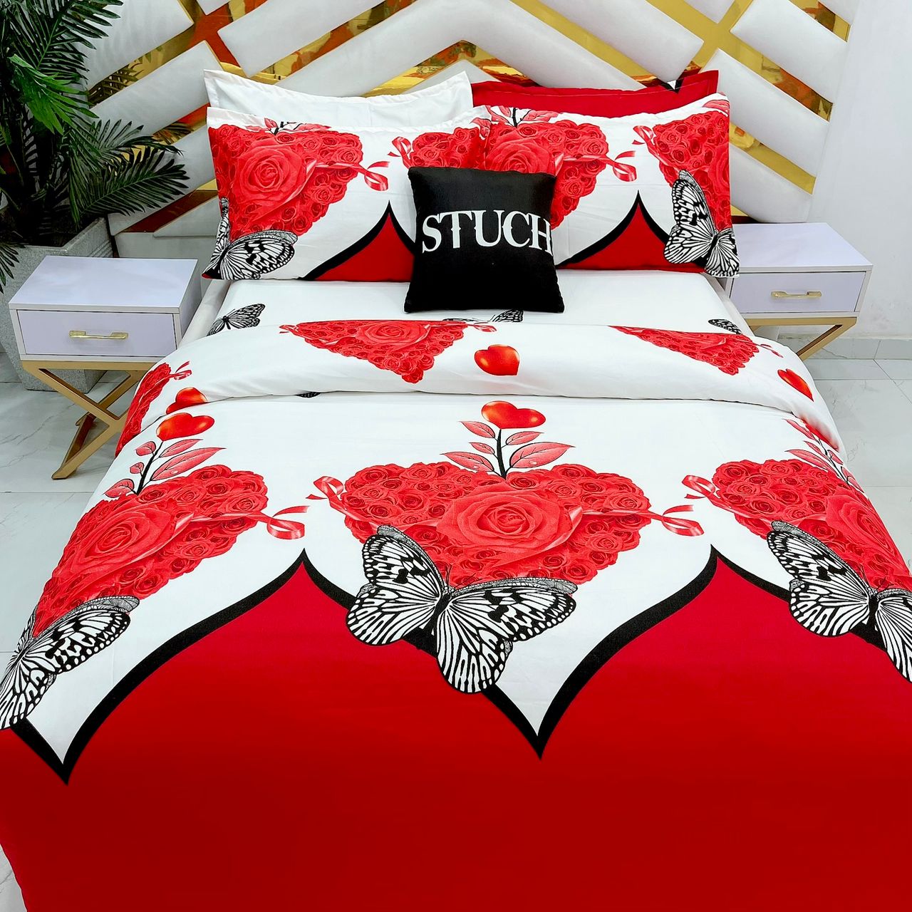 SIL9 RED LOVE 7/7 BEDSHEET WITH FOUR PILLOW CASES AND DUVET COVER
