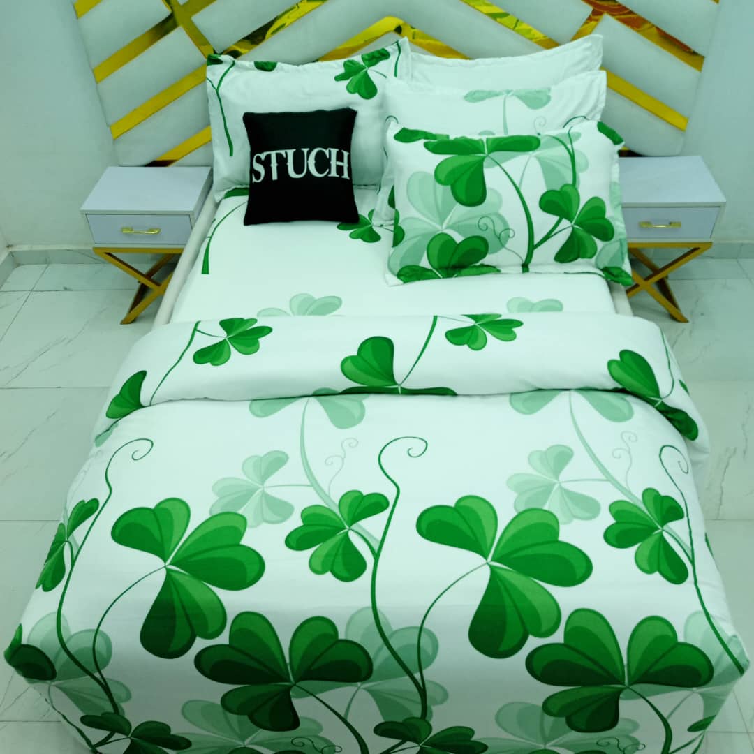 SIL9 GREEN TROPICANA 7//7 BEDSHEET WITH FOUR PILLOW CASES AND DUVET COVER