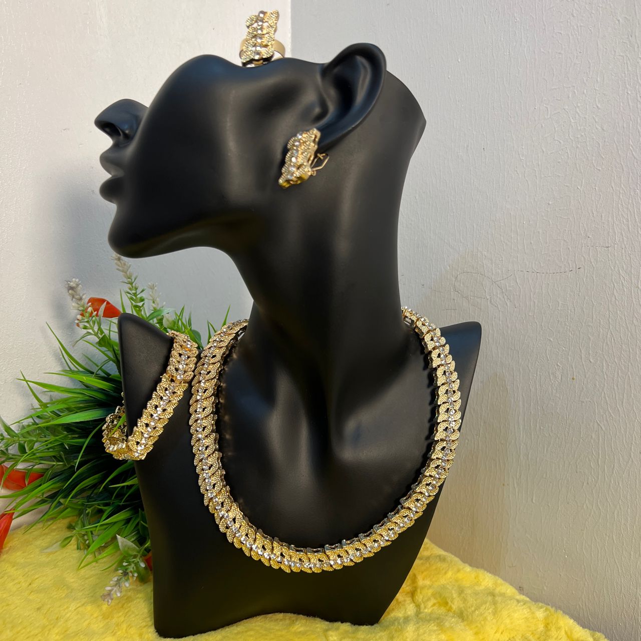 Camila necklace set (necklace, bracelet, ring, earrings)