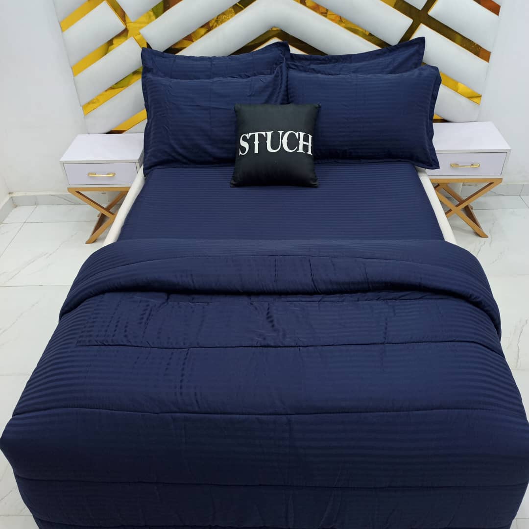 PLAIN STRIPE NAVY BLUE 4/6 DUVET SET(WITH TWO PILLOWCASE)