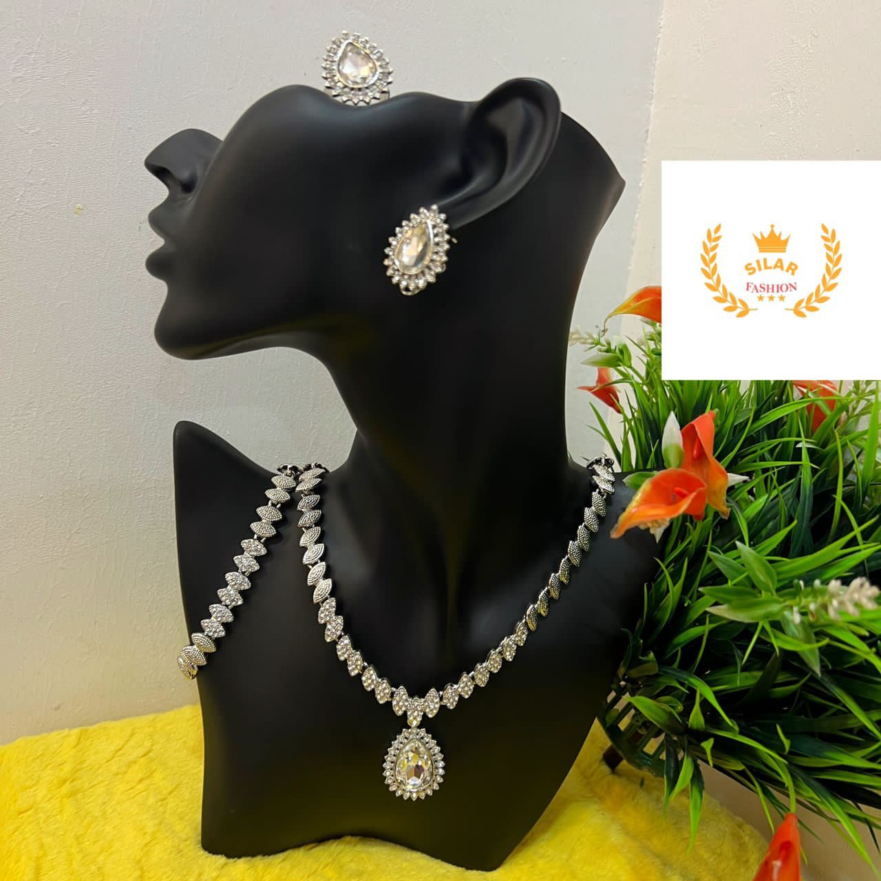 Hazel necklace set (necklace, bracelet, ring, earrings)