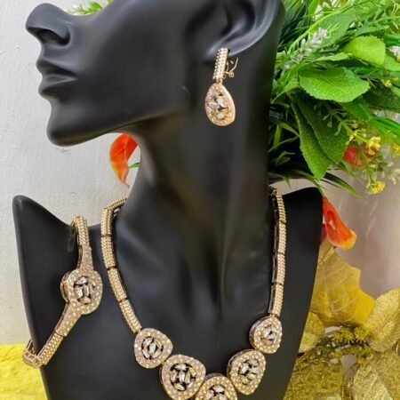 Necklace set (necklace, bracelet, ring, earrings) 010