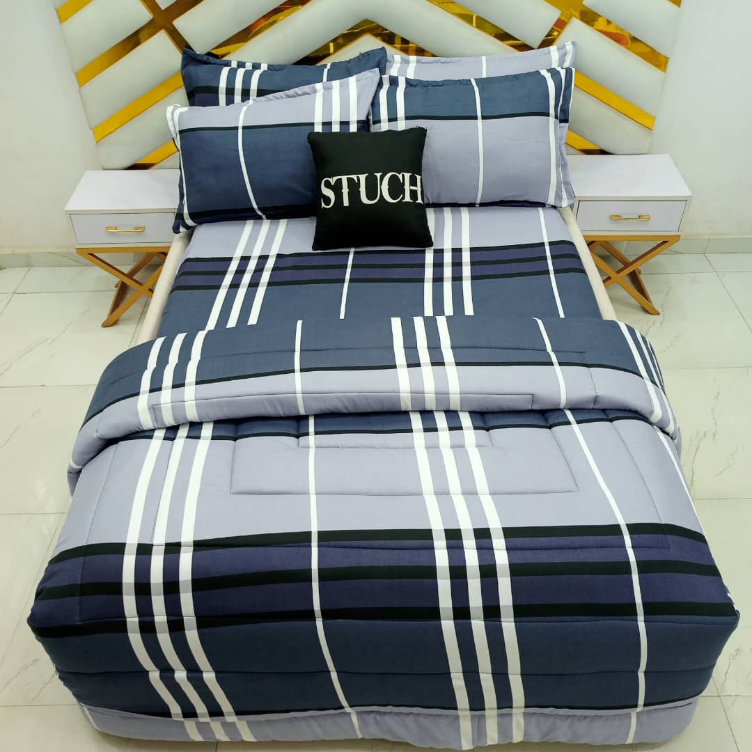 ASH CHECK BOX 7/7 BEDSHEET WITH FOUR PILLOW CASES AND DUVET COVER (NO FIBER INSIDE)