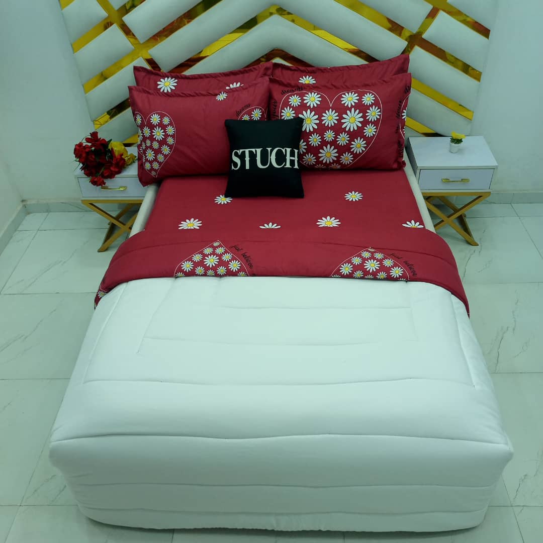 COMBINED WHITE WITH FLOWER LOVE 7/7 DUVET SET