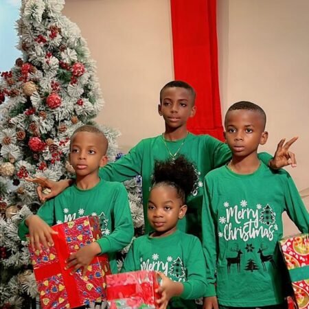 UC-012 2-3YRS GREEN MERRY CHRISTMAS PYJAMAS (AGE 2-3)