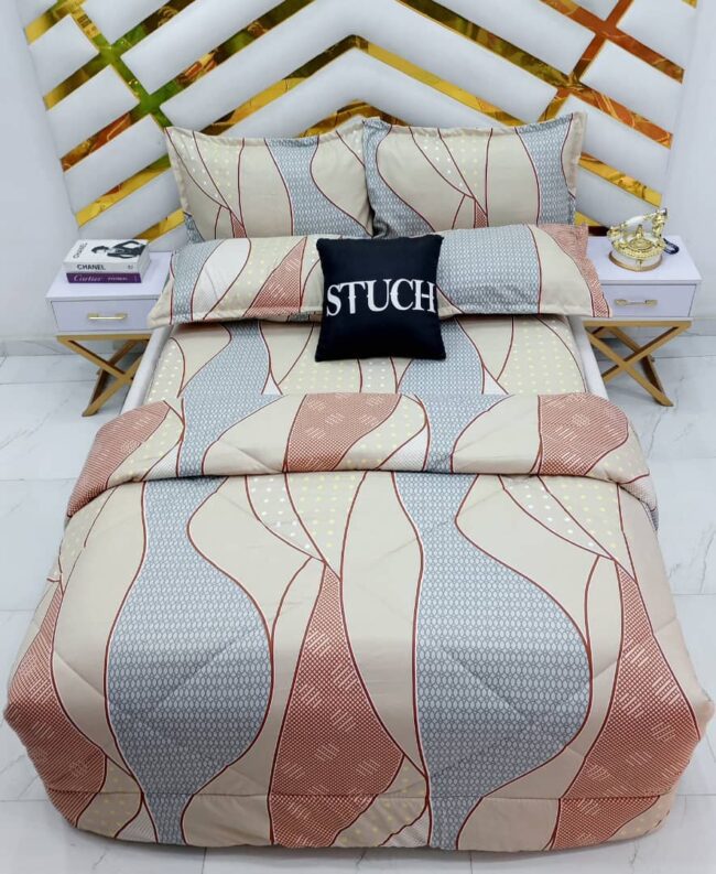 Img 20241011 Wa0005 - Peach Cylinder 7/7 Bedsheet With Four Pillow Cases And Duvet Cover (No Fiber Inside)