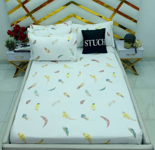 Img 20250111 Wa0011 - White Feathers 4/6 Bedsheet