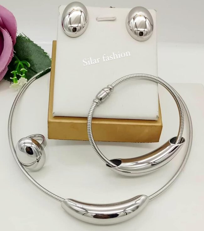 SILVER BRIGHT NECKLACE SET
