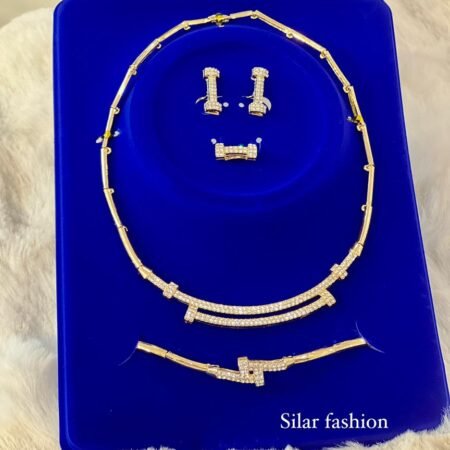 GOLD BRIE NECKLACE SET