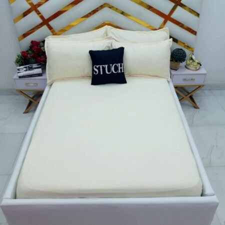 PLAIN CREAM EXTRALARGE BEDSHEET