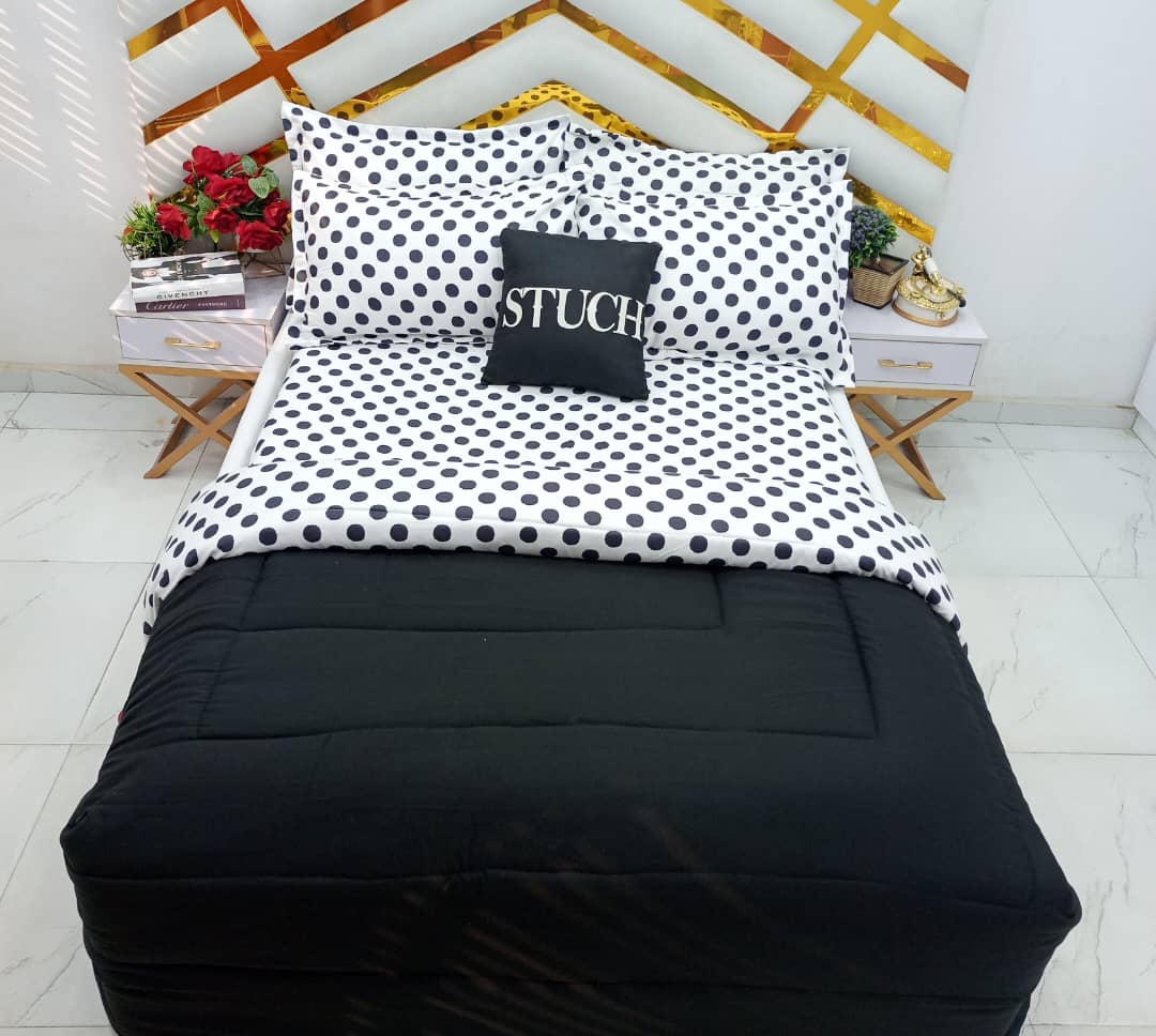 COMBINED BLACK WITH WHITE POLKA 7/7 DUVET SET