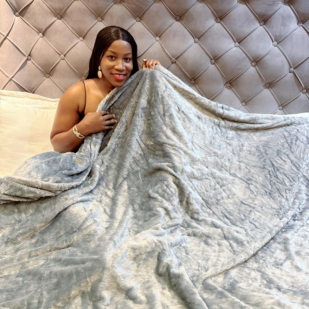 DARK ASH FUR DUVET WITH 2 PILLOWCASES