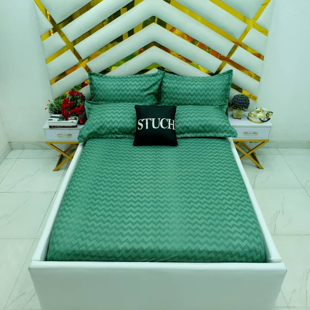 GREEN ZIGZAG  EXTRALARGE BEDSHEET