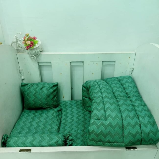 615 GREEN ZIGZAG BABYCOT SET