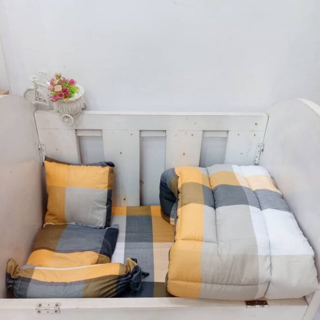 621 ORANGE CHECK  BABYCOT SET