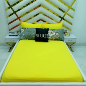COMBINED GREEN FLIOWER AND PLAIN YELLOW 7/7 BEDSHEET