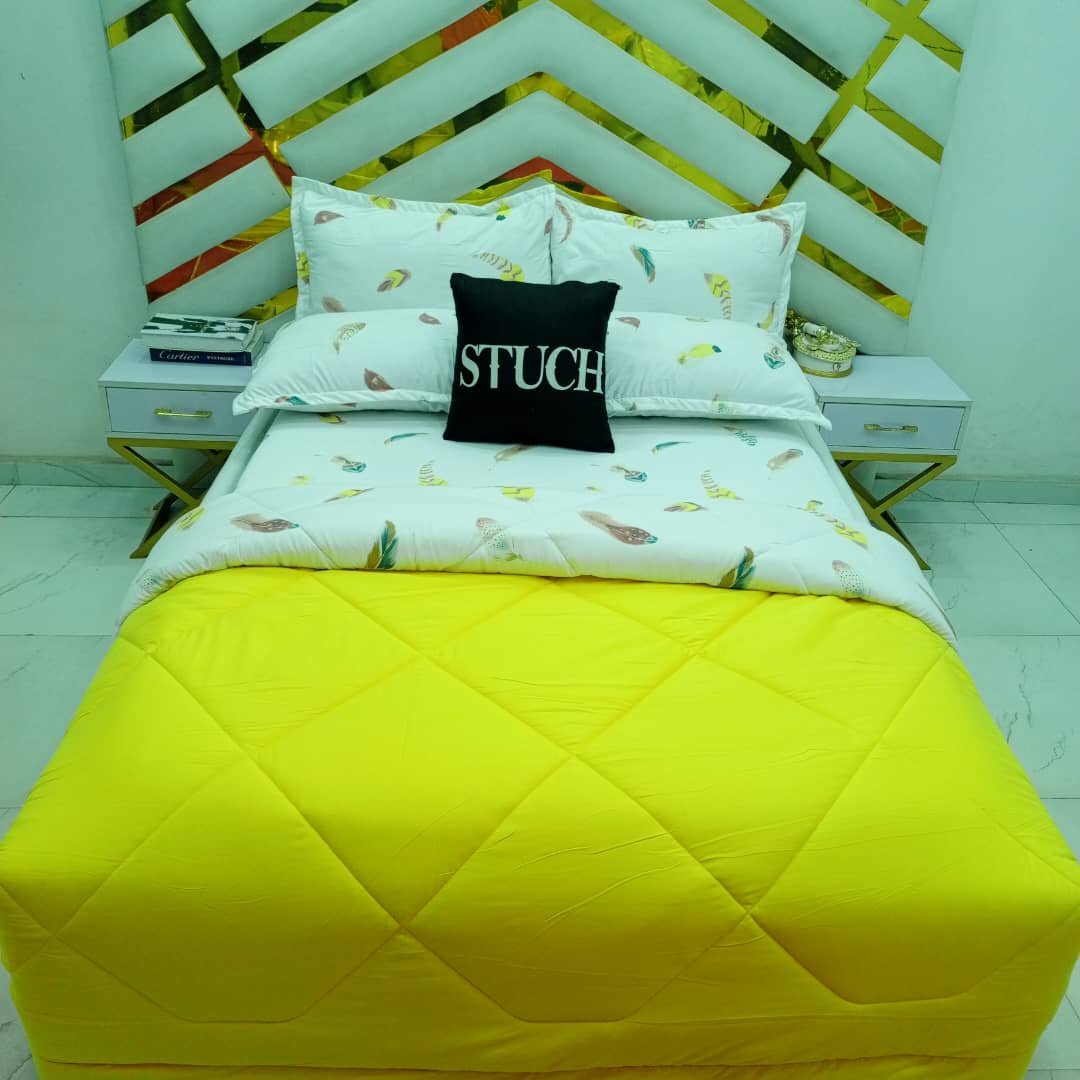 COMBINED YELLOW WITH WHITE FEATHERS 7/7 DUVET SET