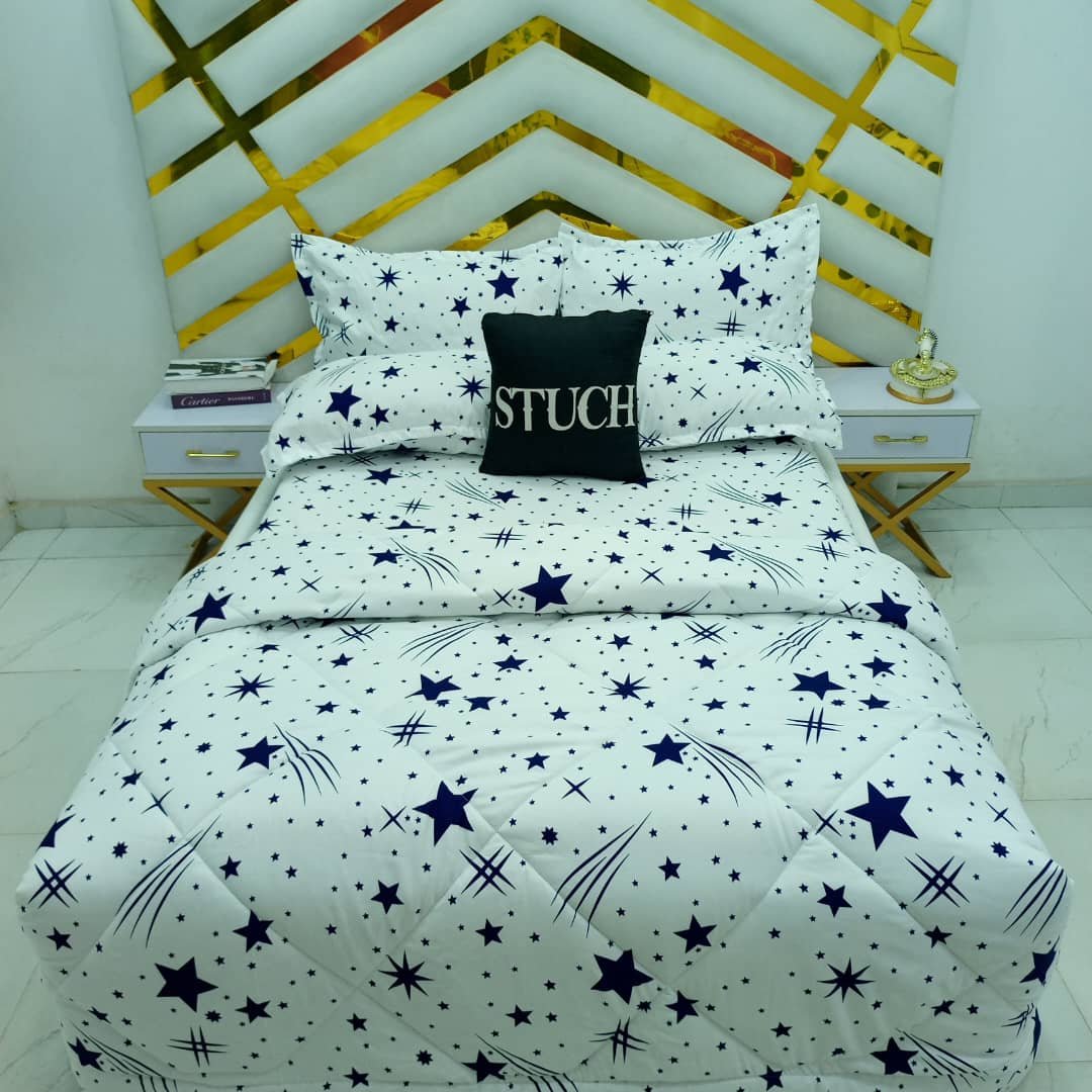WHITE LITTLE STARS 4/6 BEDSHEET WITH TWO PILLOWCASES