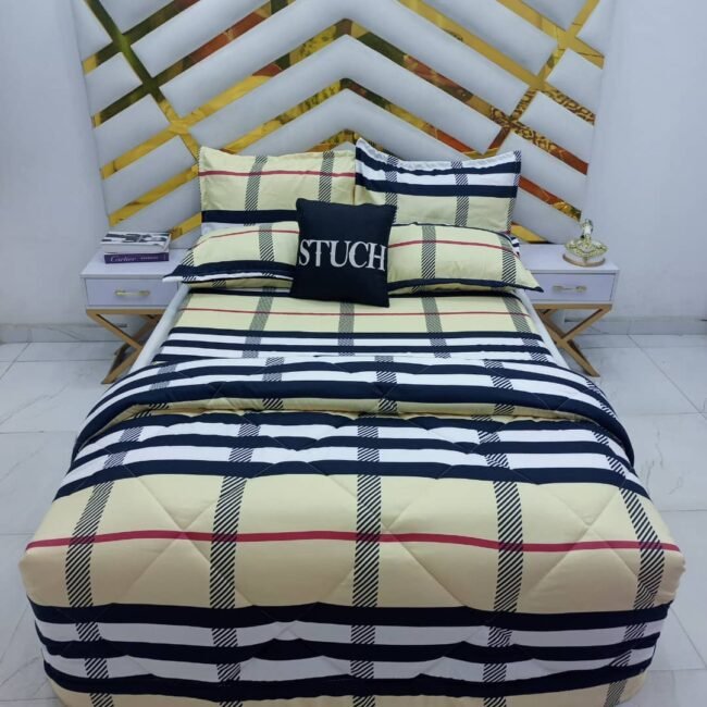 NEW BURBERRY 7/7 DUVET SET