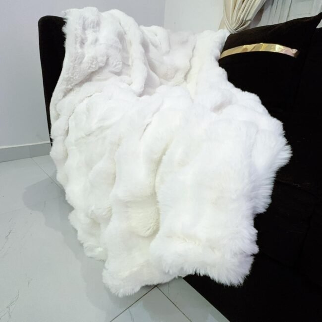 LUXURY WHITE BUBBLE FUR PILLOWCASE ONLY (19/29 INCHES)