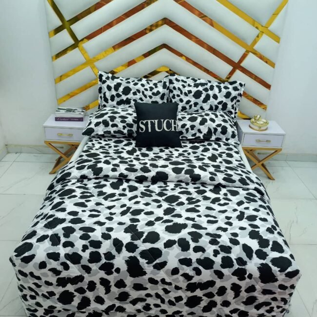 100% EGYPTIAN COTTON WHITE SPLASH 7/7 DUVET SET