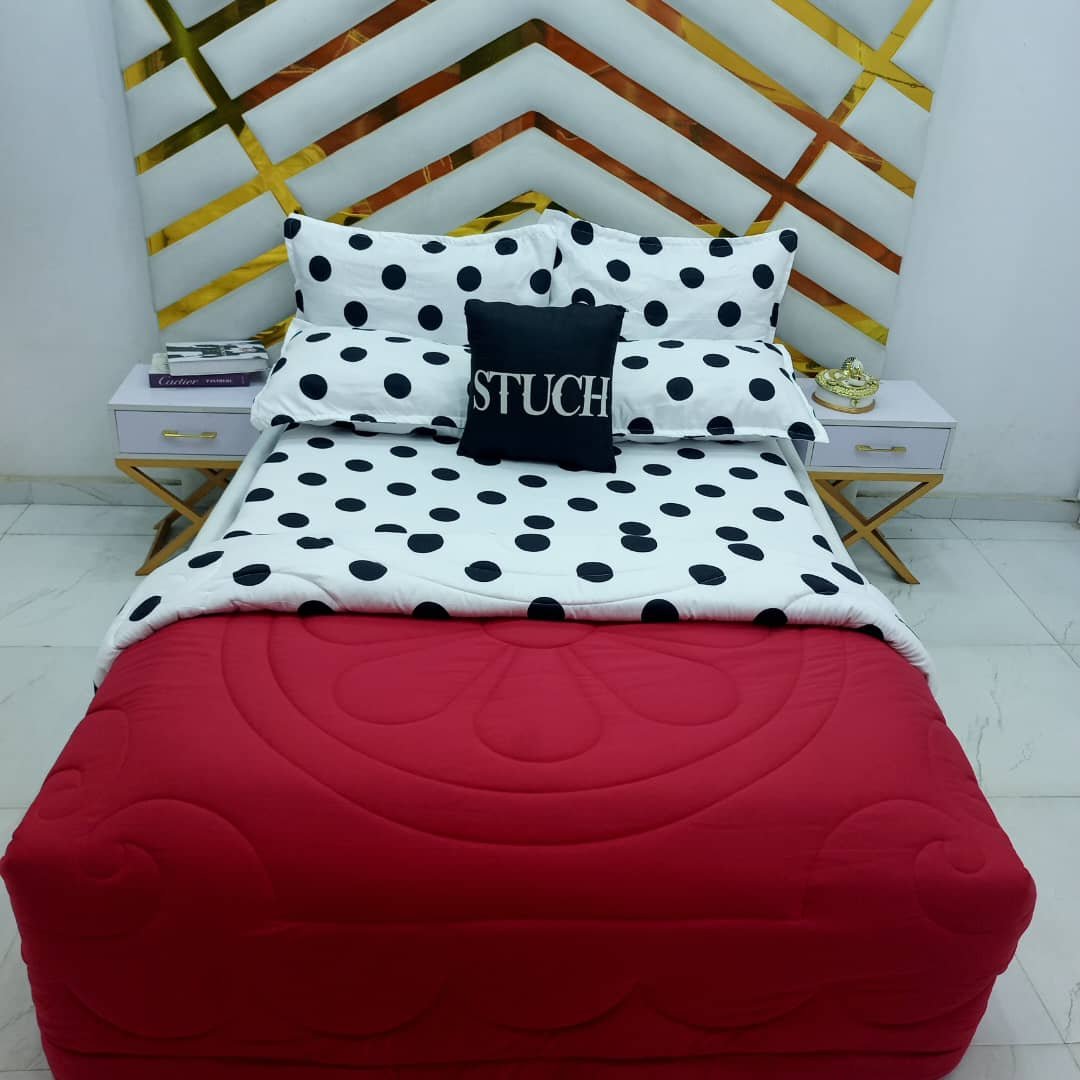 COMBINED RED WITH WHITE POLKA 7/7 DUVET SET