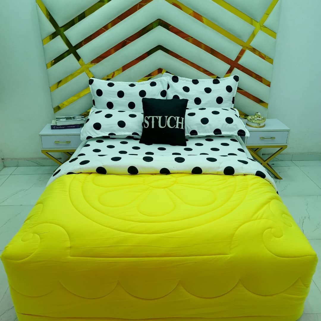 COMBINED YELLOW WITH WHITE POLKA 7/7 DUVET SET