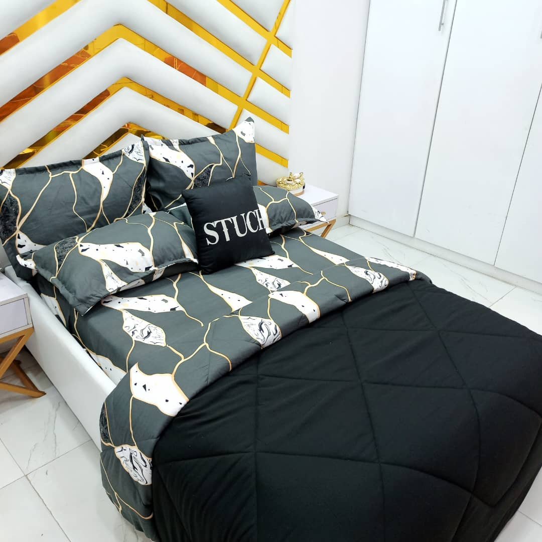COMBINED BLACK WITH DARK TILE 7/7 DUVET SET