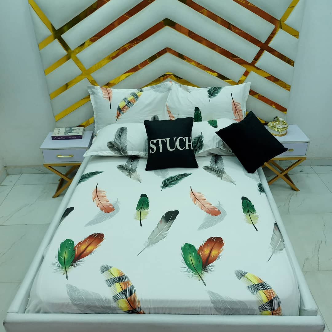 100% EGYPTIAN COTTON COLORED FEATHER 7/7 BEDSHEET