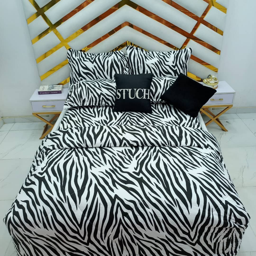 100% EGYPTIAN COTTON BLACK IKAT 7/7 DUVET SET