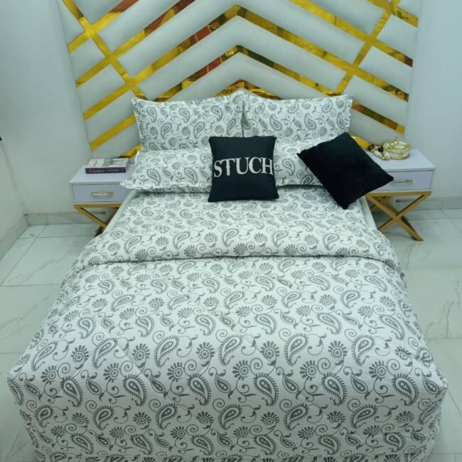 100% EGYPTIAN COTTON WHITE TWIRL 4/6 BEDSHEET(WITH TWO PILLOW CASES)
