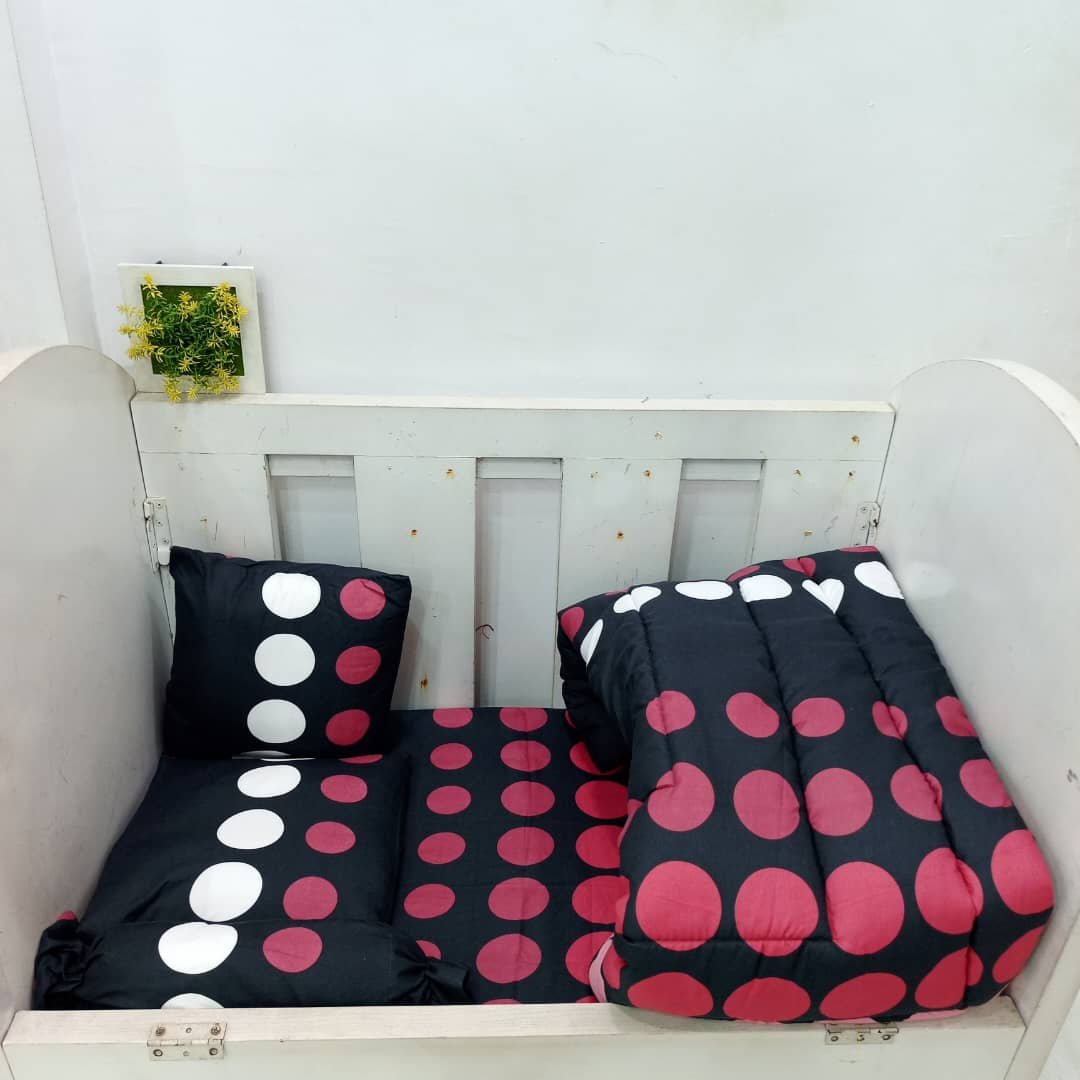 007 COLOR POLKA BABY COT SET