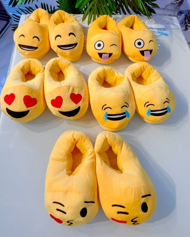SMILE EMOJI UNISEX FLUFFY SLIPPERS (FREE SIZE FITS UPTO SIZE 42) - Image 2