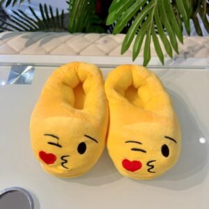 KIDS KISS EMOJI UNISEX FLUFFY SLIPPERS (FREE SIZE FITS UPTO SIZE 22) AGE 2-7