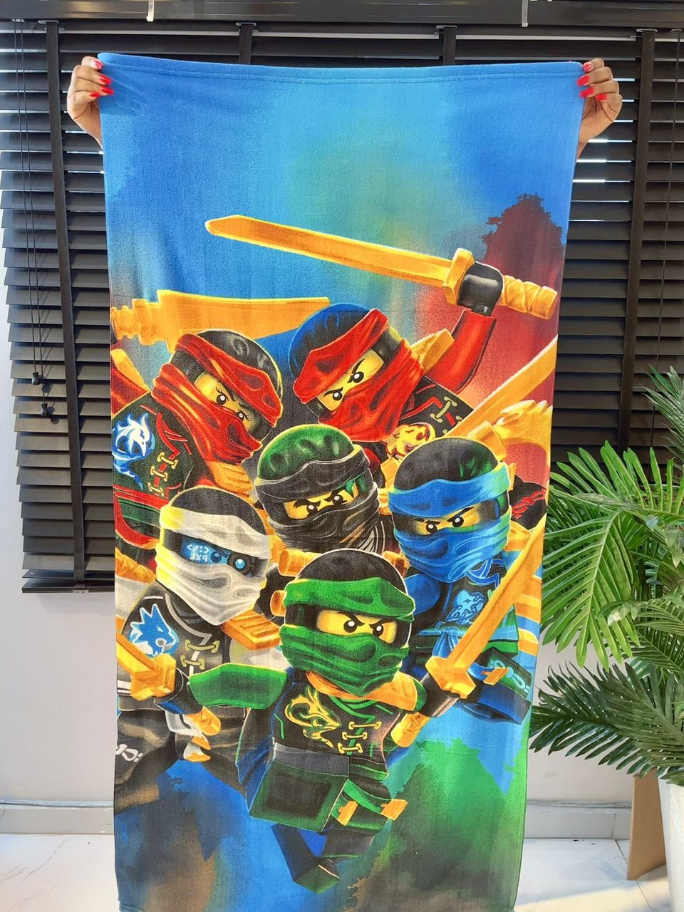 NINJAGO KIDS LARGE TOWEL 28/51 INCHES
