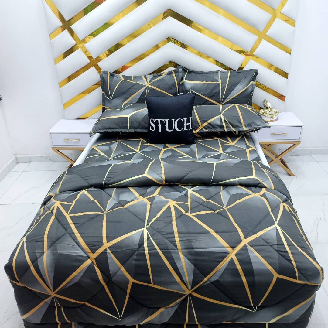 GOLD MASK 7/7 BEDSHEET WITH FOUR PILLOW CASES AND DUVET COVER (NO FIBER INSIDE)-IN PRODUCTION