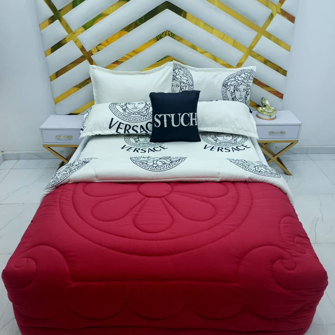 COMBINED RED WITH CREAM VERSACE 7/7 DUVET SET