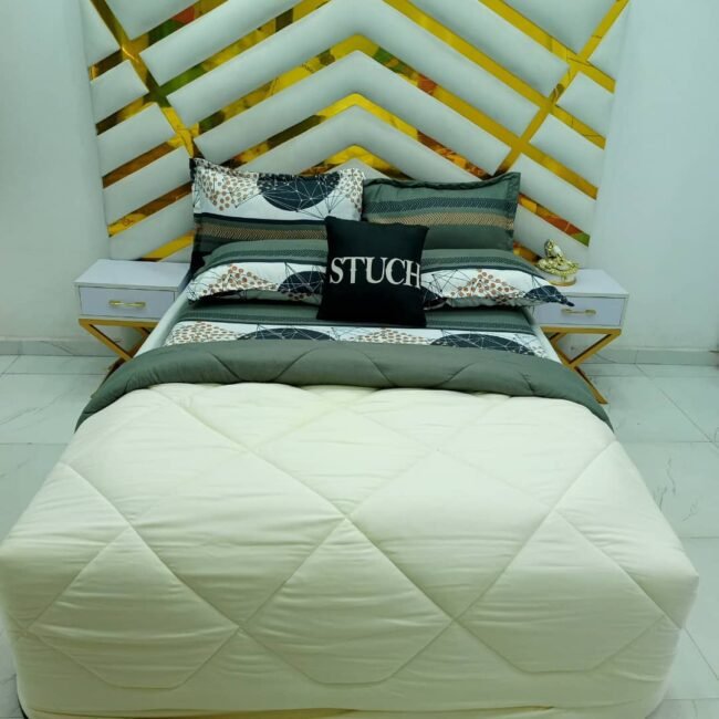 COMBINED CREAM WITH ASH VIC CIRCLE 7/7 DUVET SET