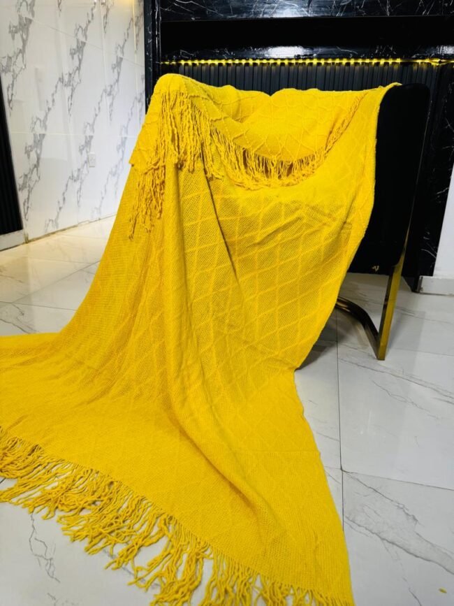 YELLOW WOVEN THROW BLANKET FOR COUCH (SIZE 130*230CM)