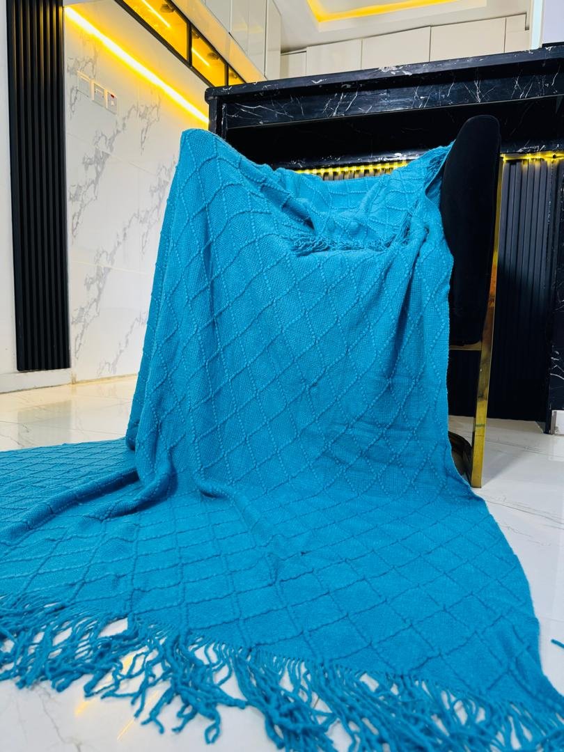 BLUE WOVEN THROW BLANKET FOR COUCH (SIZE 130*230CM)