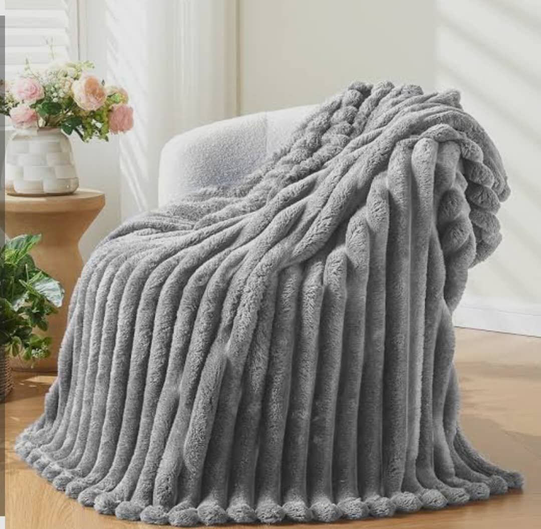 ASH SOFT LUXURIOUS FLANNEL BLANKET (96/108 INCHES) KING SIZE