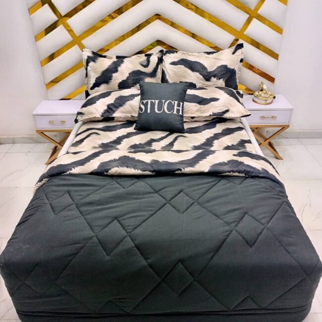 COMBINED BLACK WITH BEIGE DREDGE 7/7 DUVET SET