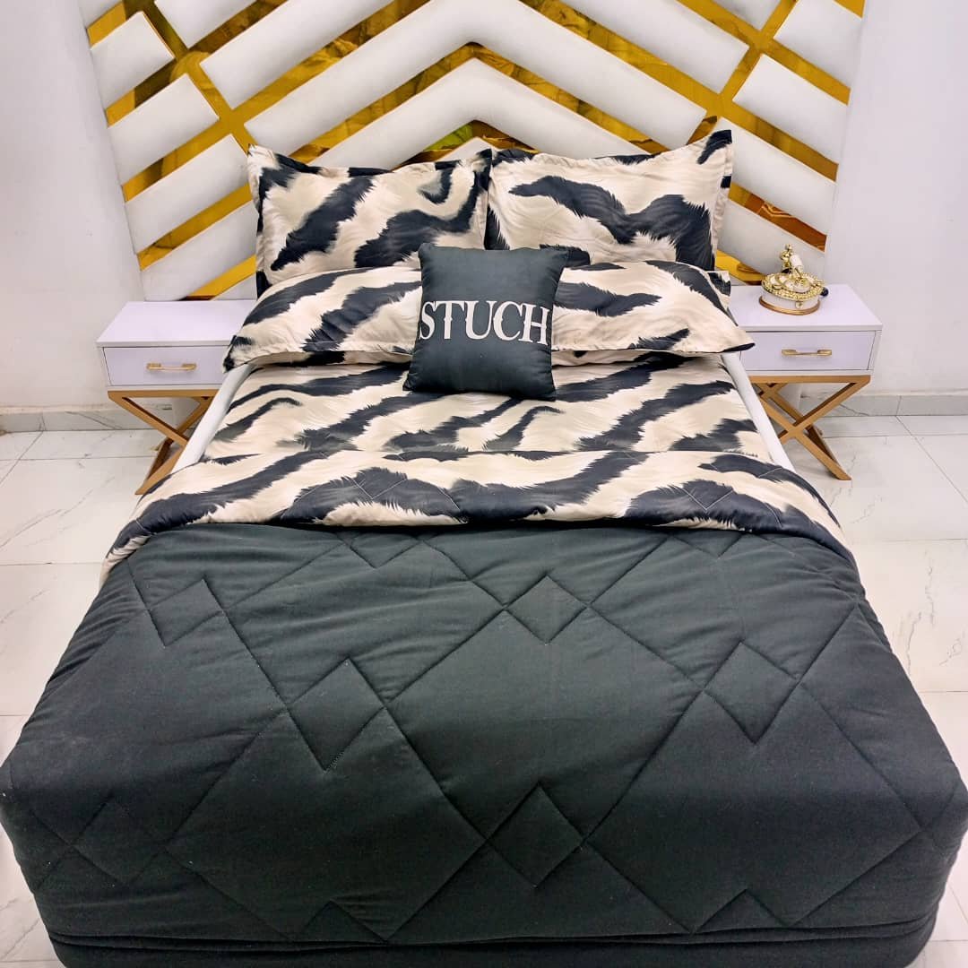 COMBINED BLACK WITH BEIGE DREDGE 7/7 DUVET SET