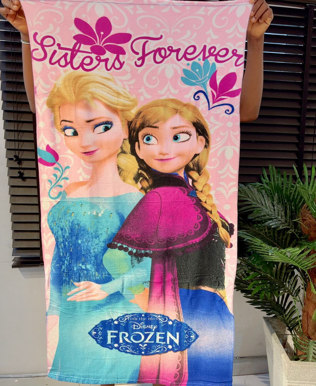 FROZEN KIDS LARGE TOWEL 28/51 INCHES