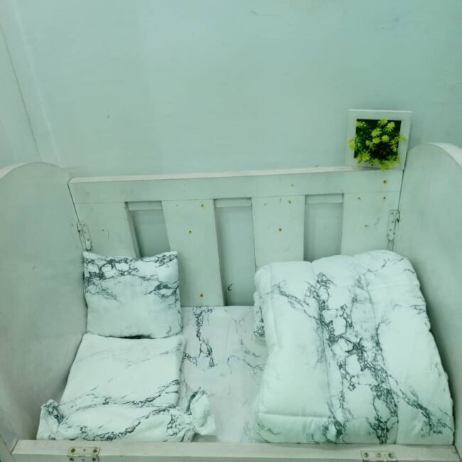 046 WHITE THUN BABYCOT SET