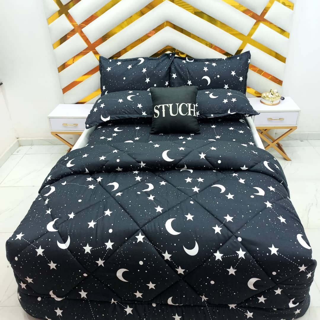 BLACK MOON 7/7 BEDSHEET WITH FOUR PILLOW CASES AND DUVET COVER (NO FIBER INSIDE)