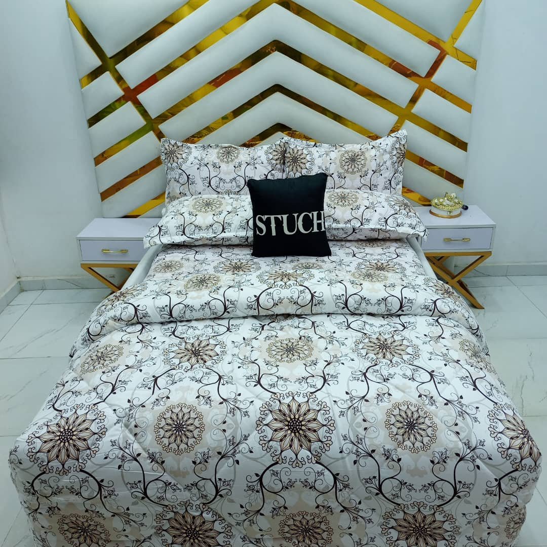 BROWN CRUL 7/7 BEDSHEET WITH FOUR PILLOW CASES AND DUVET COVER (NO FIBER INSIDE)