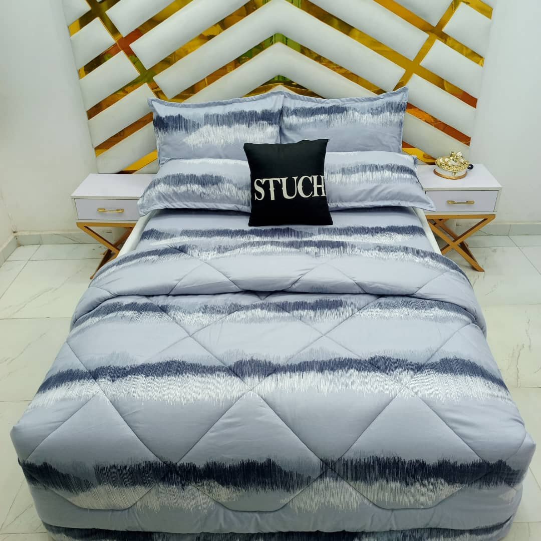 GRAY STATIC 4/6 DUVET SET (WITH TWO PILLOWCASE)